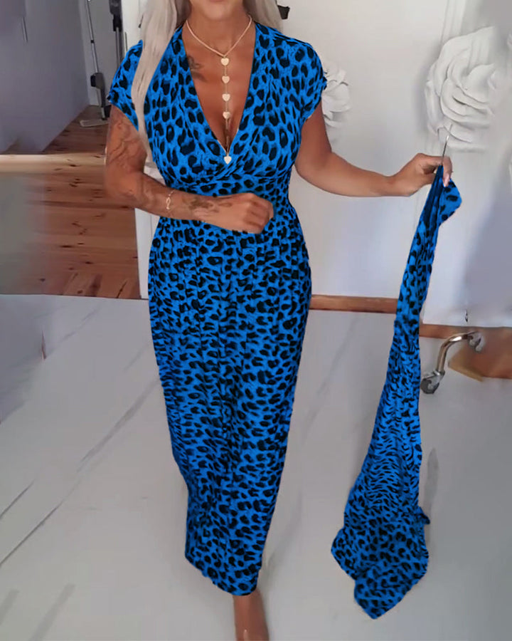 Elegantes Kleid mit Leopardenmuster und V-Ausschnitt MOKKAKAI