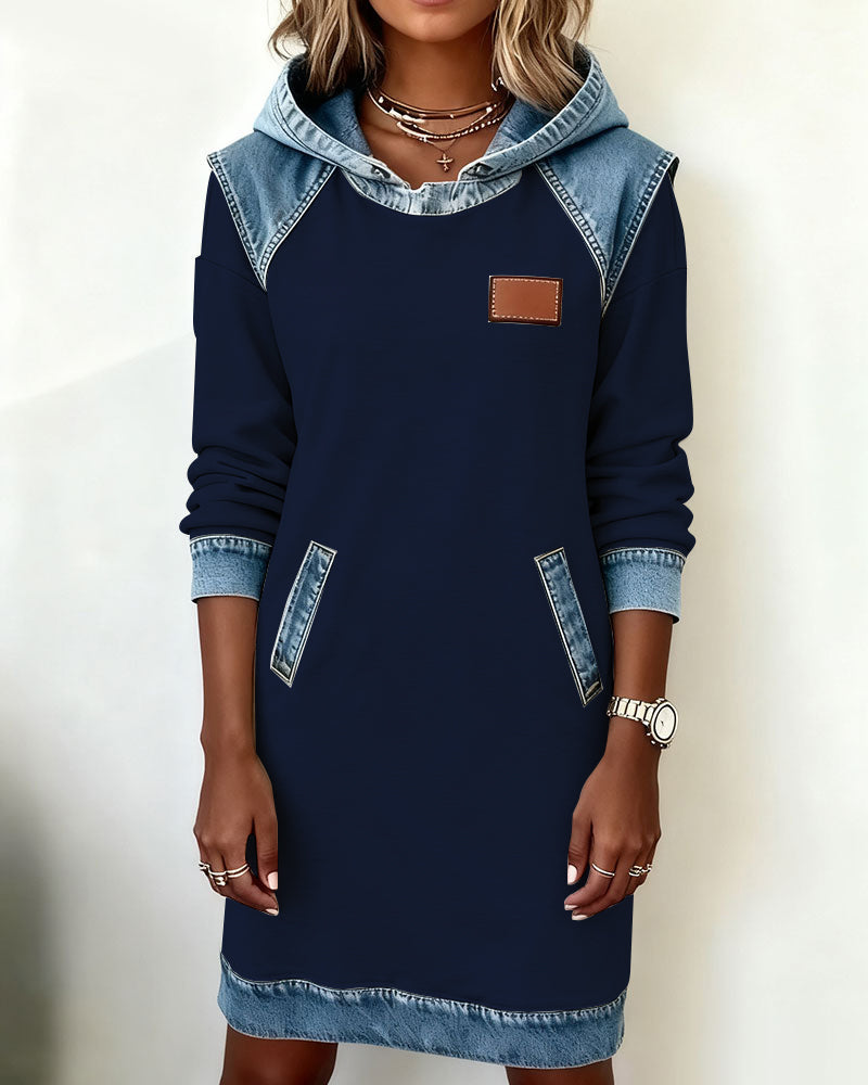 Kapuzenkleid Mit Kontrast-Einsätzen MOKKAKAI