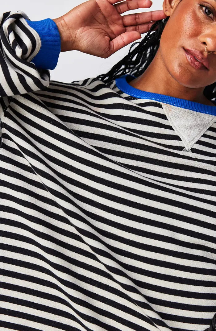 Alia | Gestreifter übergroßer Pullover MOKKAKAI