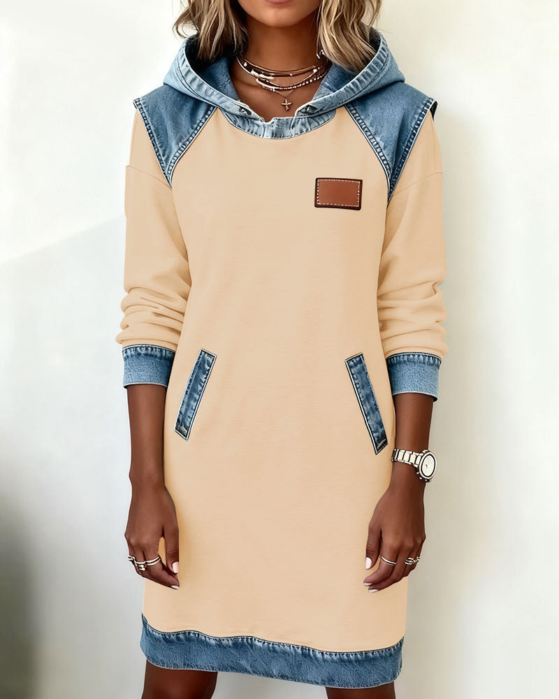 Kapuzenkleid Mit Kontrast-Einsätzen MOKKAKAI