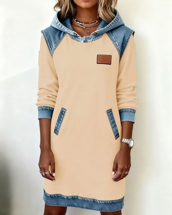 Kapuzenkleid Mit Kontrast-Einsätzen MOKKAKAI