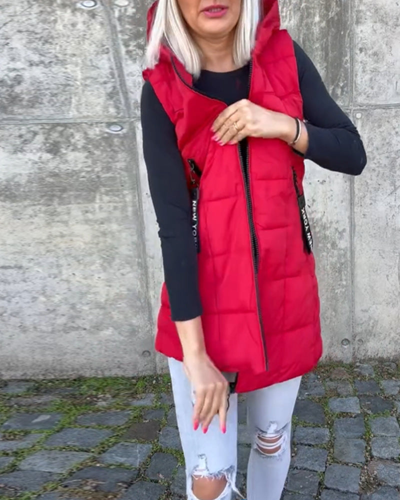 Ärmelloser, wattierter Mantel mit Reißverschluss und Kapuze MOKKAKAI
