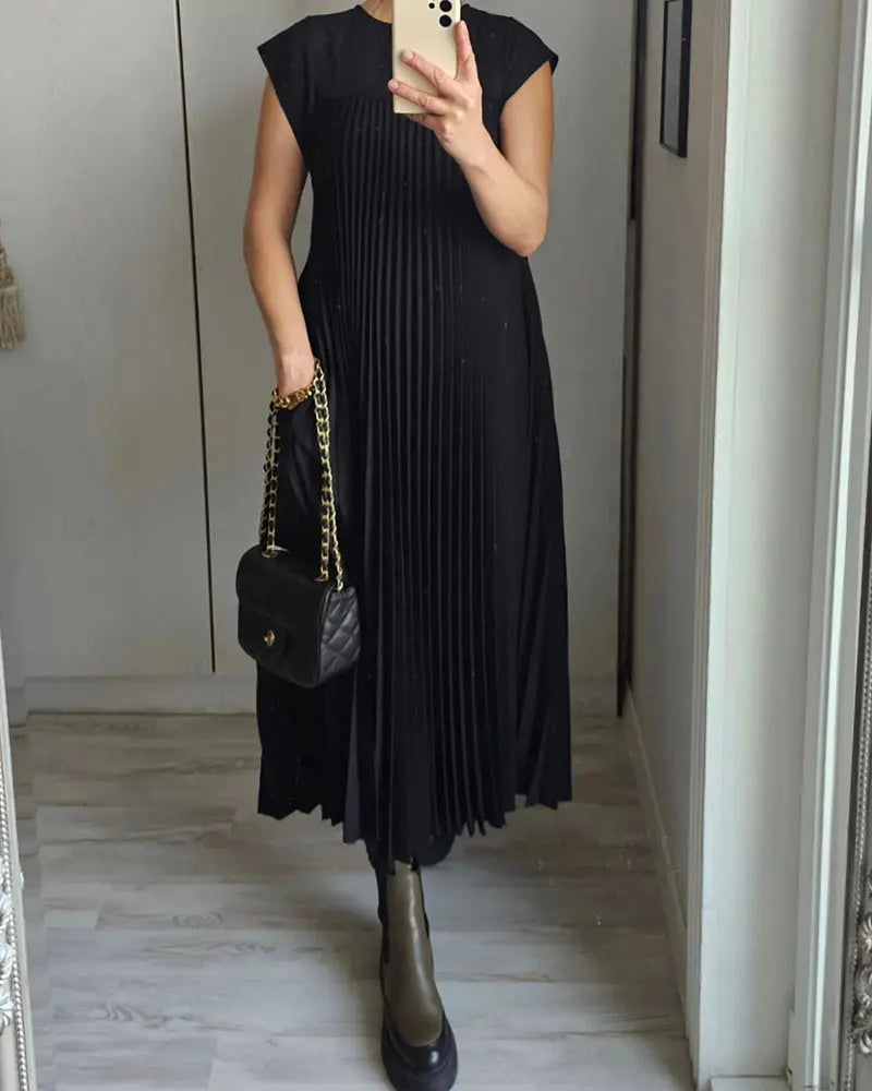 Camilla™ | Ärmelloses Kleid mit schicken Falten MOKKAKAI