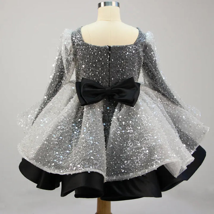 Lola - Prinzessinnenkleider für Mädchen, Schleife, Netzstoff, langärmlig, mit Pailletten besetztes Taufkleid MOKKAKAI
