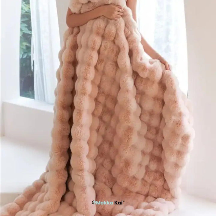 Fluffy Luxe toskanisch gmüetlich: Warme und extra dicki Winterdecke für Bett und Couch! MOKKAKAI