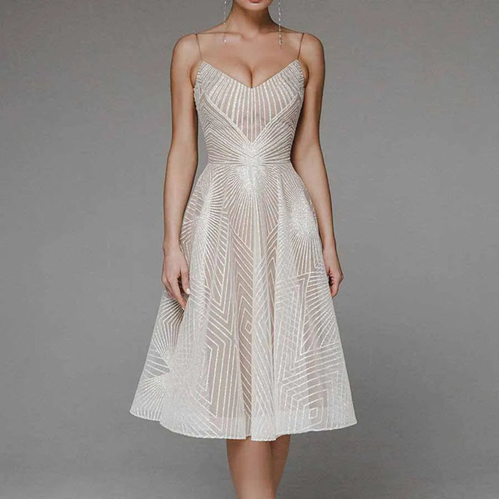 Larra™ | Elegantes Kleid mit offenem Rücken MOKKAKAI