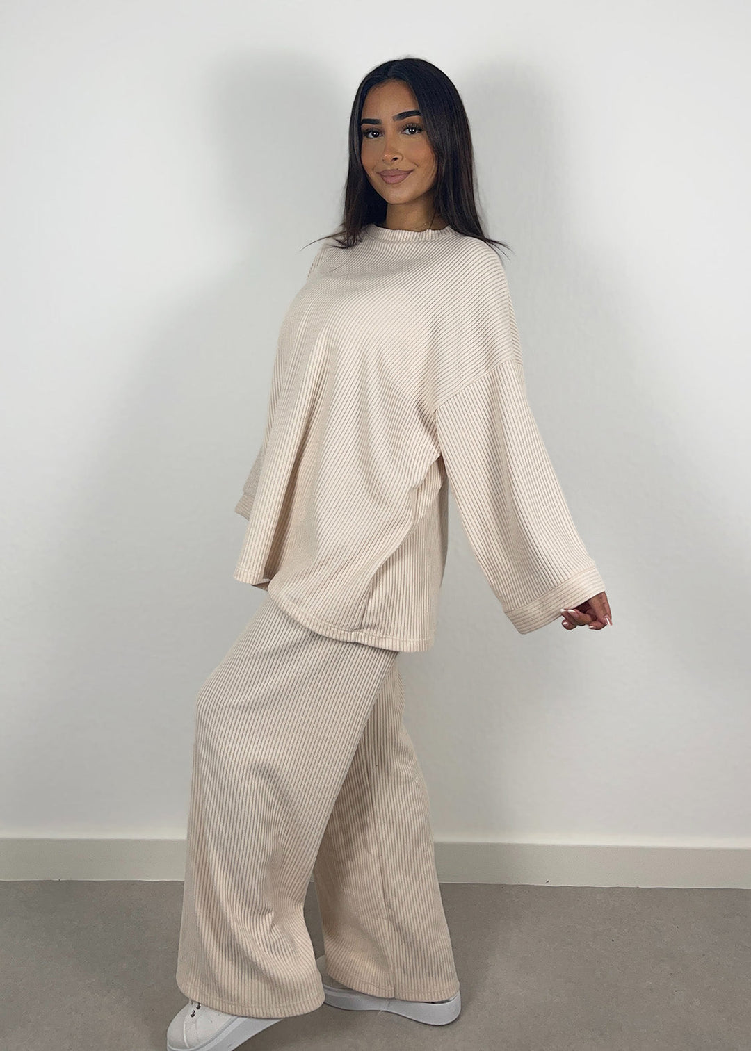Malia™ – Elegants und bequems Set us Cordstoff MOKKAKAI