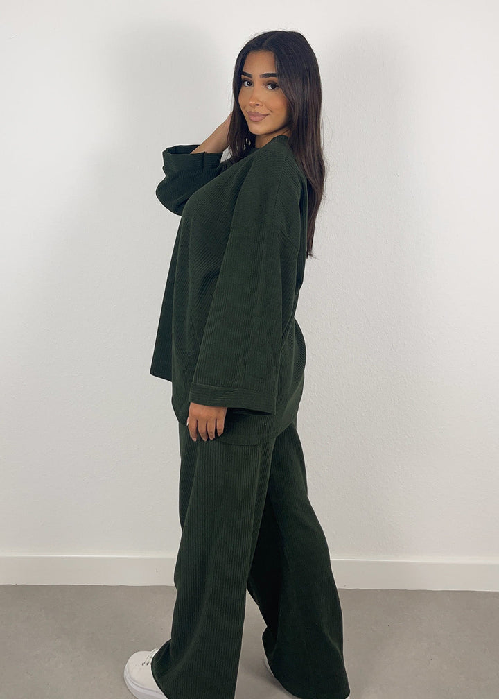 Malia™ – Elegants und bequems Set us Cordstoff MOKKAKAI