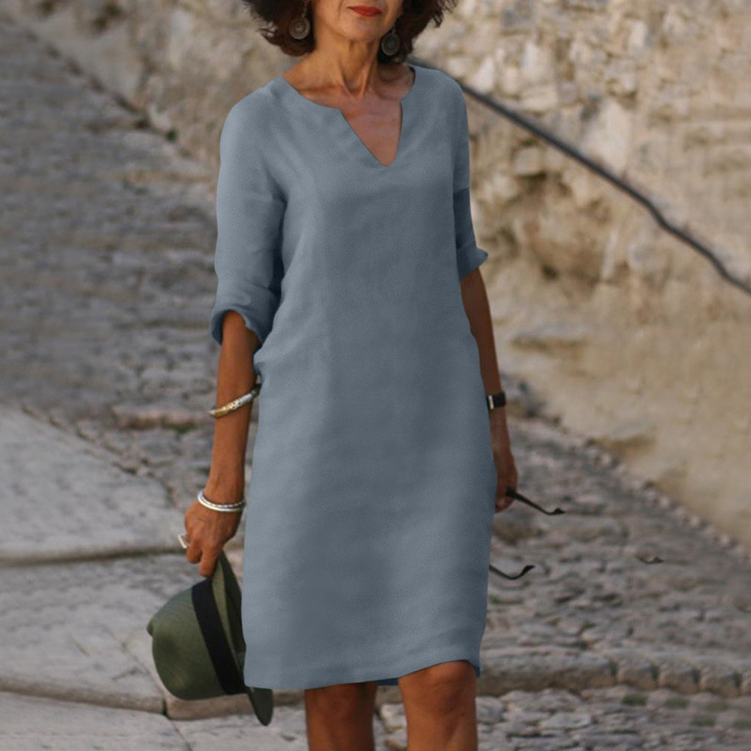 Silvia | Zeitloses Bauchbedeckendes  V-Ausschnitt Kleid MOKKAKAI