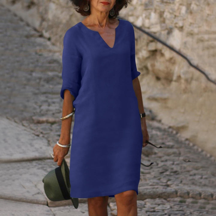 Silvia | Zeitloses Bauchbedeckendes  V-Ausschnitt Kleid MOKKAKAI