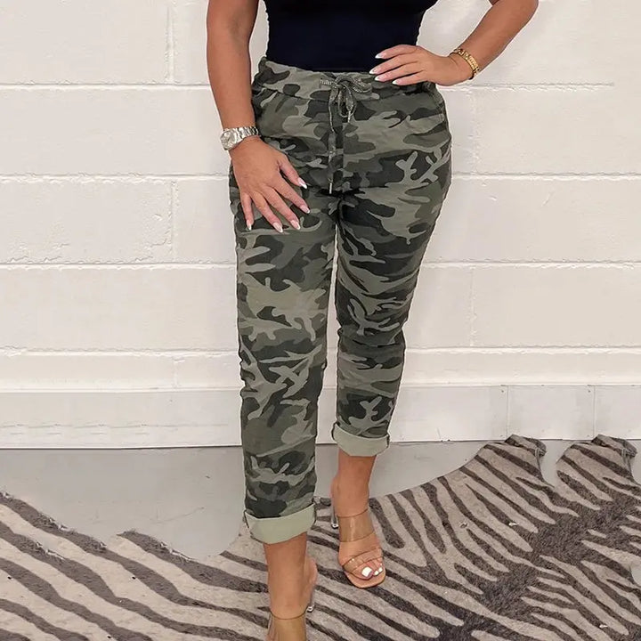 Milli Freizeithose mit Tarnmuster und Kordelzug für Frauen MOKKAKAI